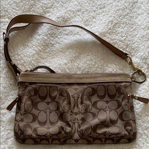 2/$15 Thrifted shoulder/hand bag